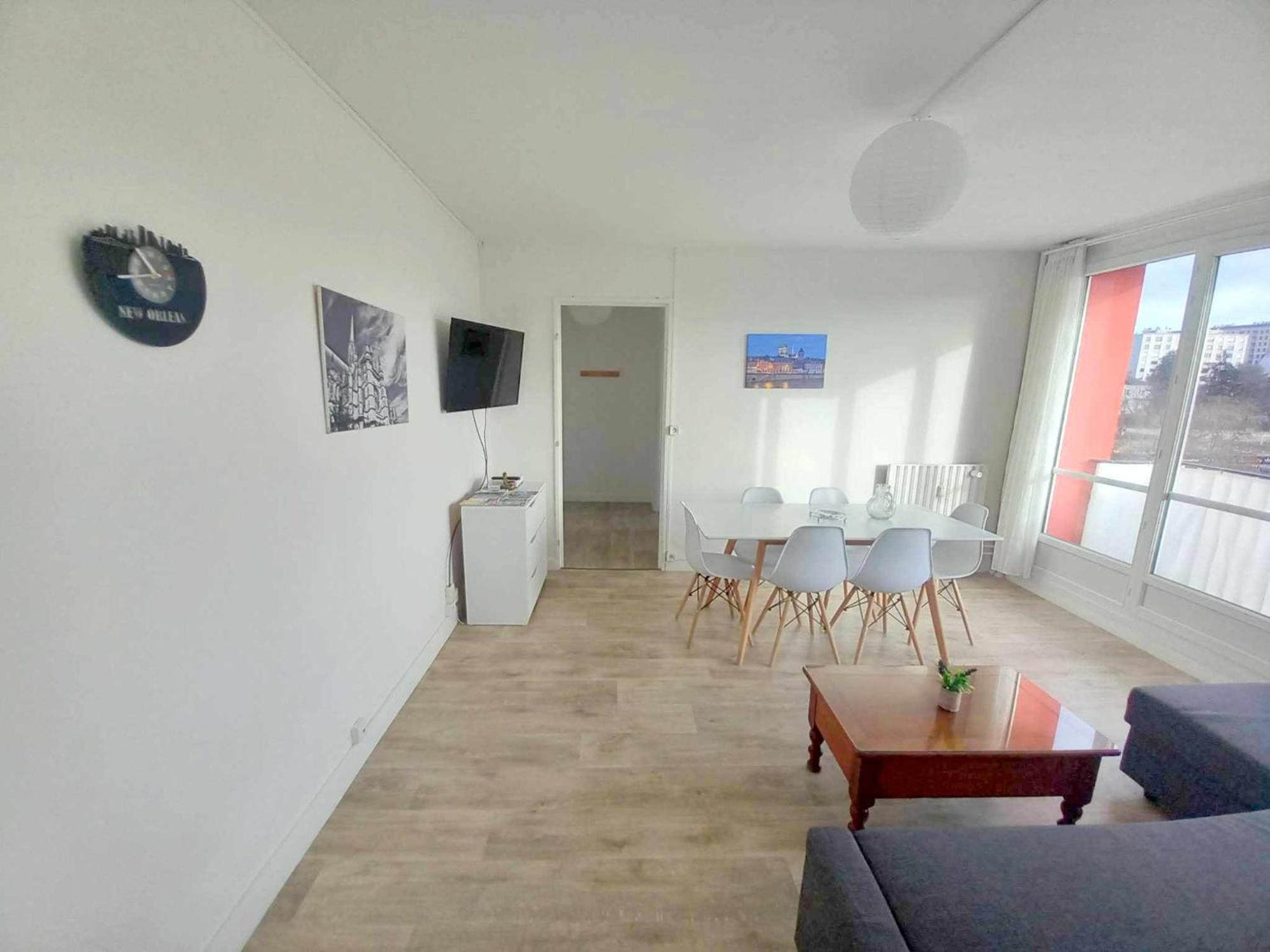 T3 57M2 Avec Balcon Proche Gare Sncf, Wifi Et Cafe Et The Offerts Apartment Orleans Exterior photo